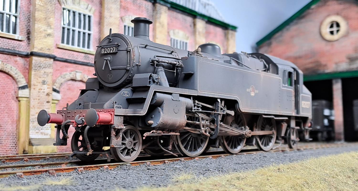 Lionheart<br>3MT BR Lined Black Late Crest 82027<br>(LHT-S-8203)