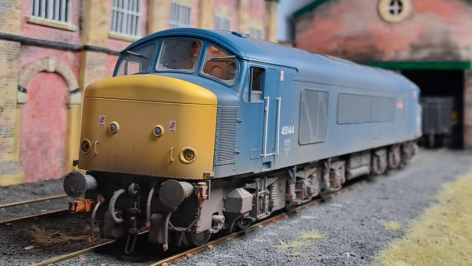 Heljan<br>Peak Class 45 Royal Signals 45144<br>(4526)