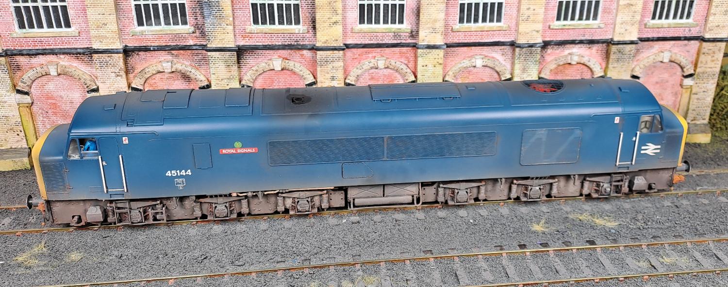 Heljan<br>Peak Class 45 Royal Signals 45144<br>(4526)