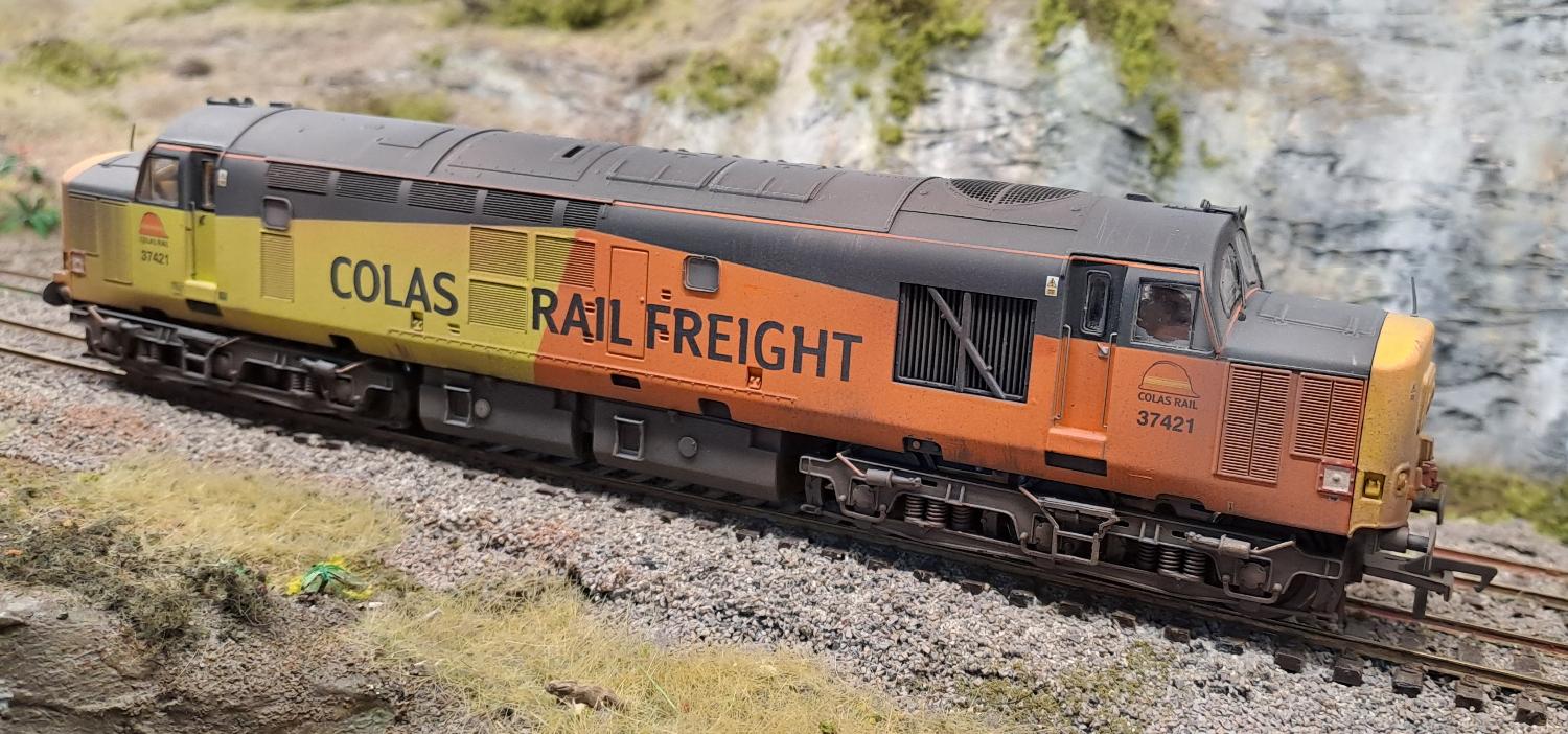 Bachmann<br>Class 37/4 Diesel 37421 Colas<br>(32-389)