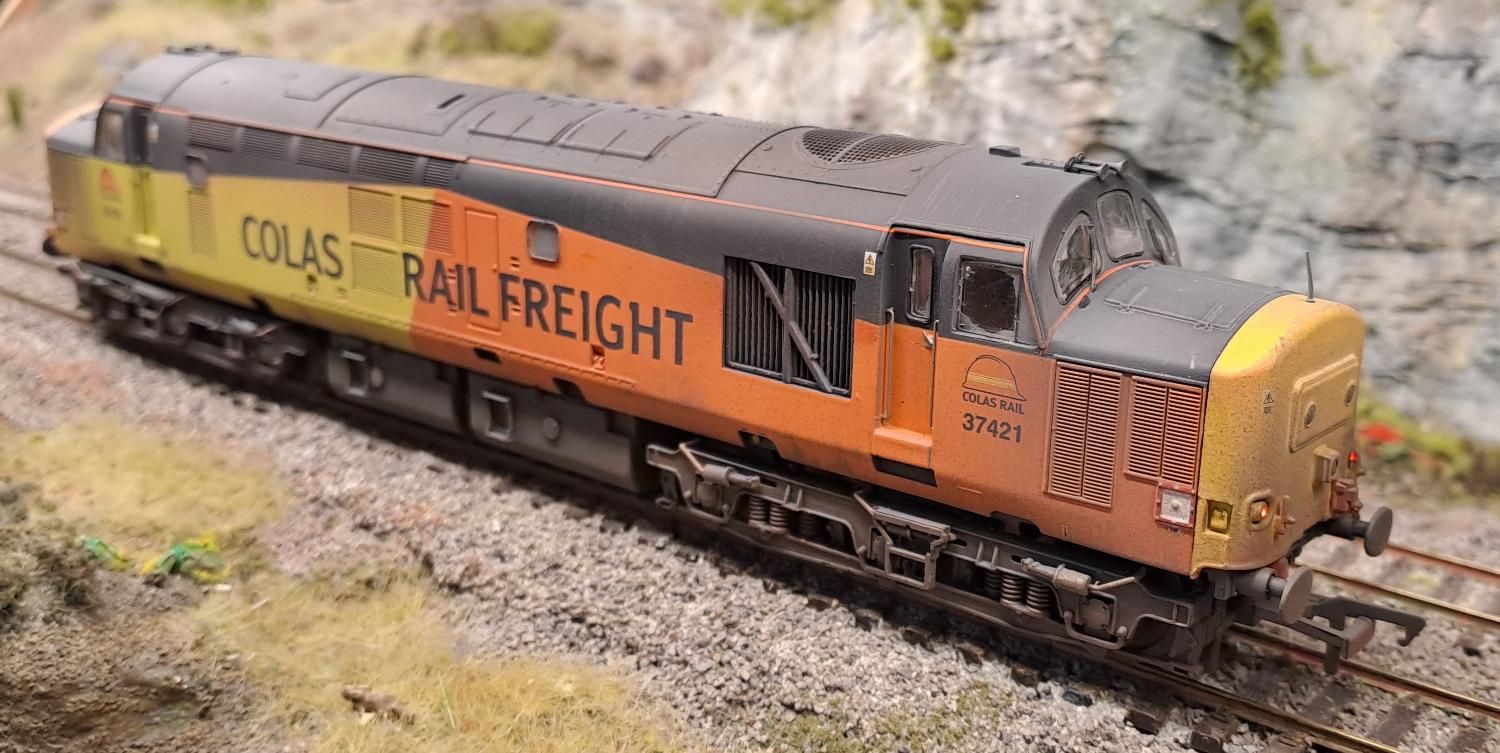Bachmann<br>Class 37/4 Diesel 37421 Colas<br>(32-389)
