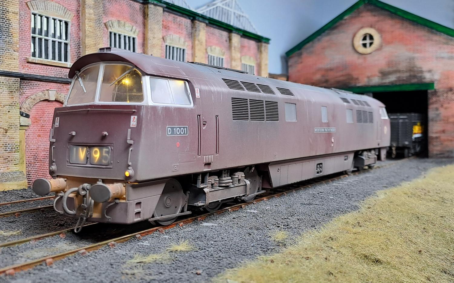 Heljan<br>Class 52 Western Pathfinder BR Maroon<br>(HN5292)