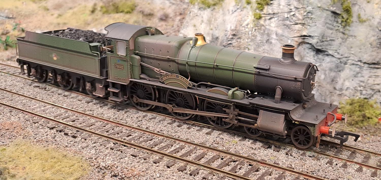 Dapol<br>Manor 7802 Bradley Manor BR Lined Green Late Crest<br>(4S-001-014)